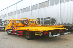 沧州附近拖车救援搭电